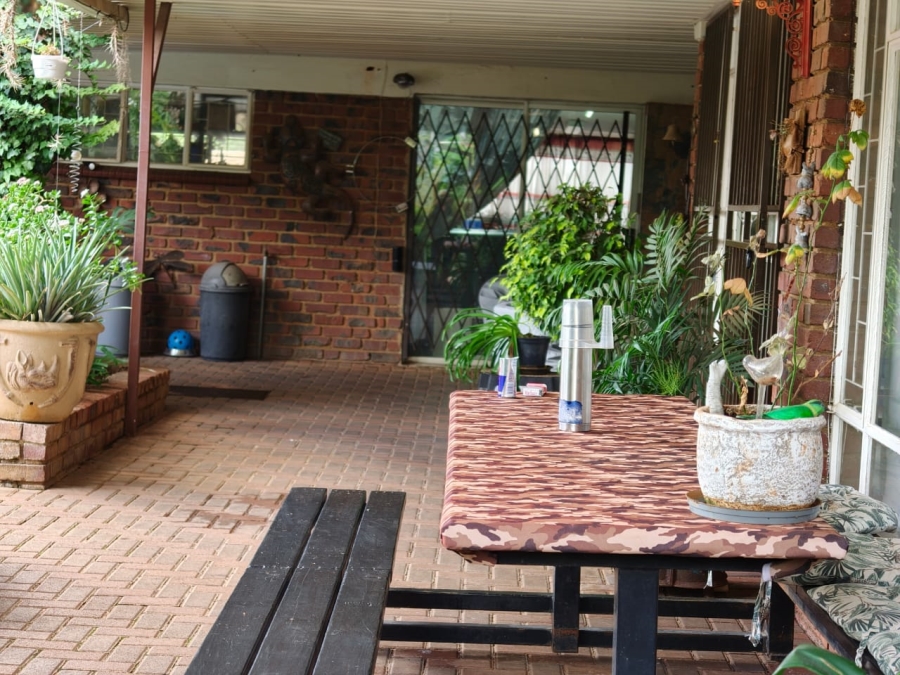 3 Bedroom Property for Sale in Ifafi North West